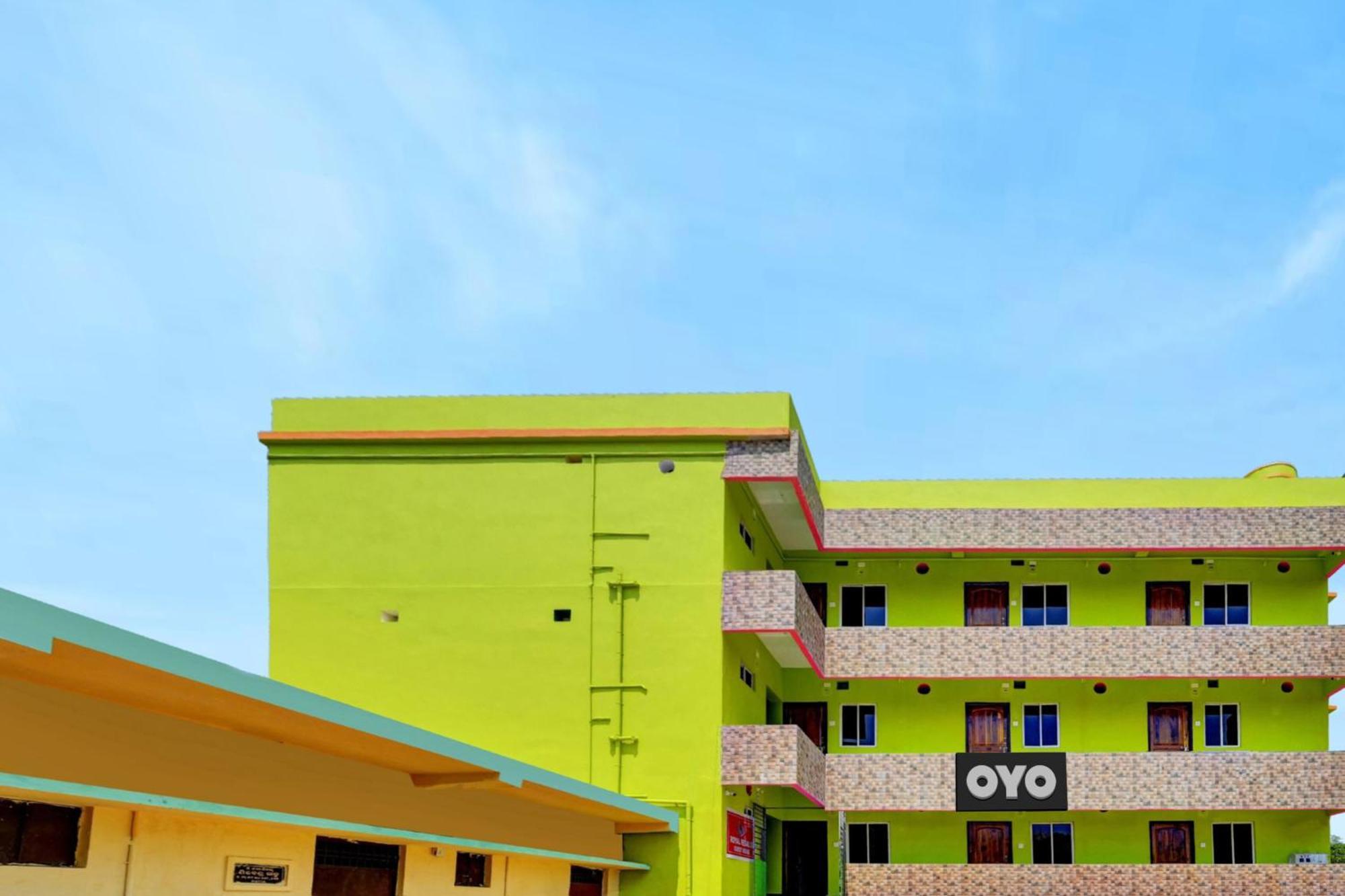 Oyo Flagship 81058 Royal Regalia Hotel Bhubaneswar Exterior photo