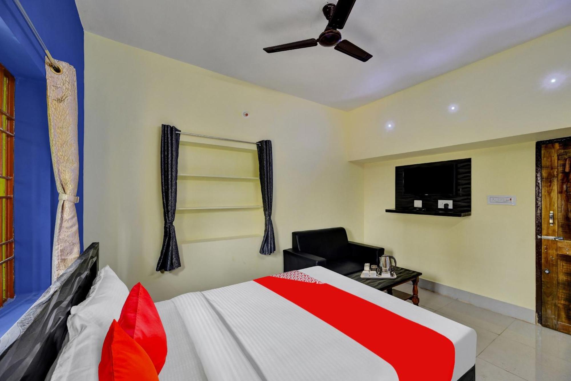 Oyo Flagship 81058 Royal Regalia Hotel Bhubaneswar Exterior photo